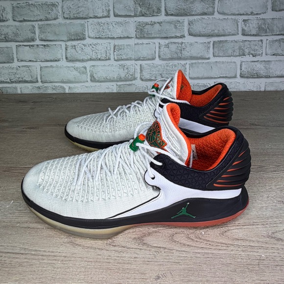 Jordan Other - Jordan Air Jordan 32 Low Gatorade Size 14